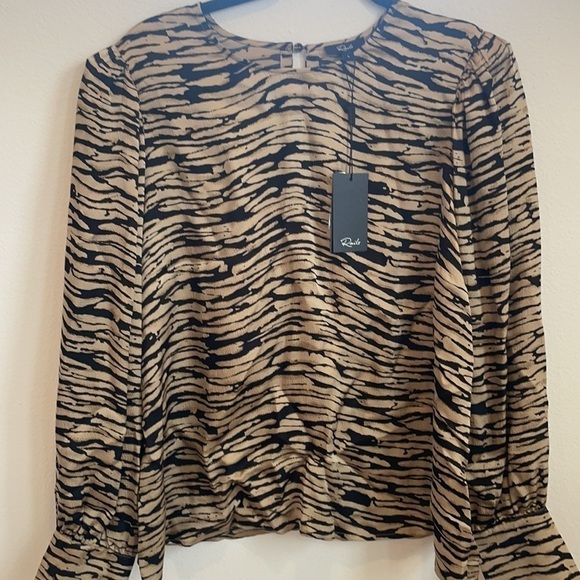 Rails Rozz Animal print black gold Satin blouse L NWT - Picture 6 of 10